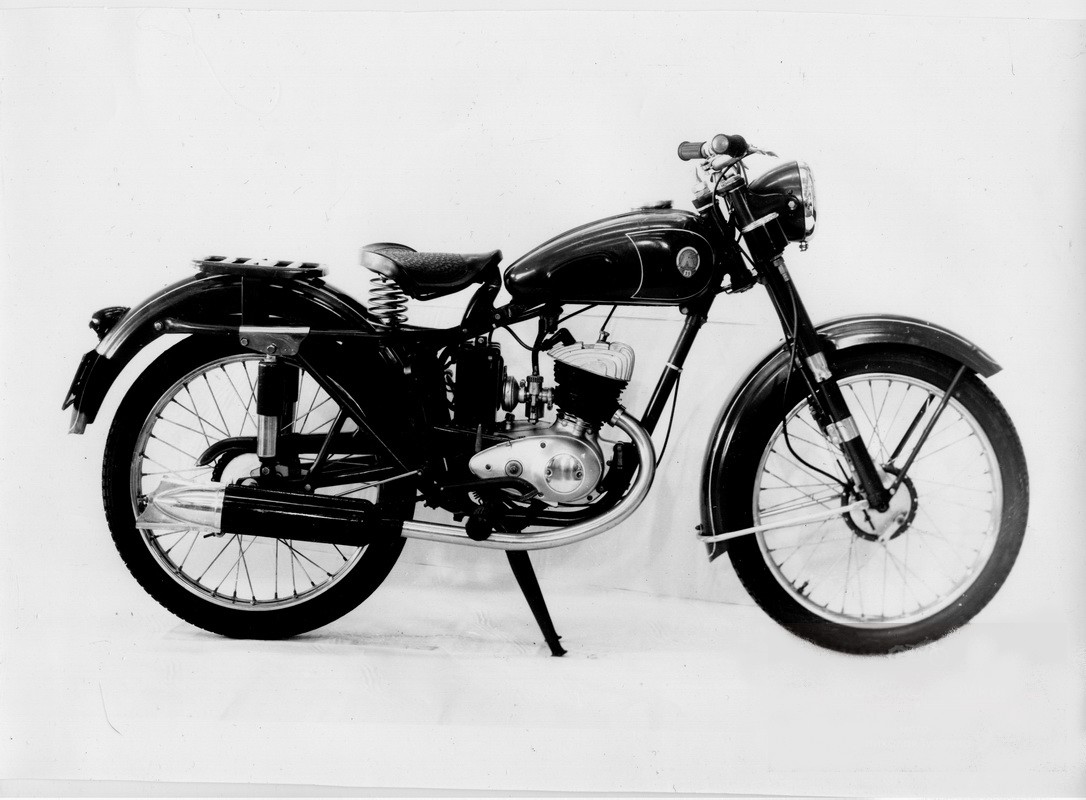 موتورسیکلت های ایژ-55